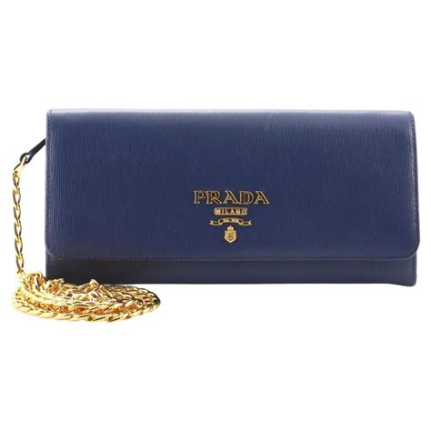 Prada Vitello Move Wallet On Chain .